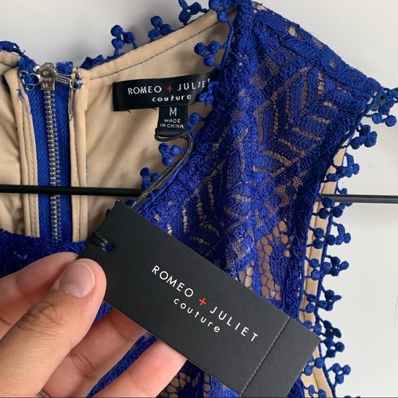 Romeo & Juliet Couture Royal Blue Lace Blouse - Picture 4 of 11